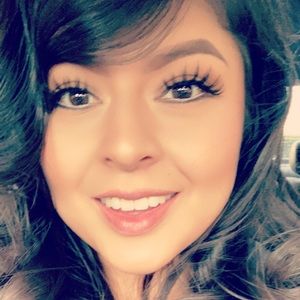 Meet your Posher, Rocio